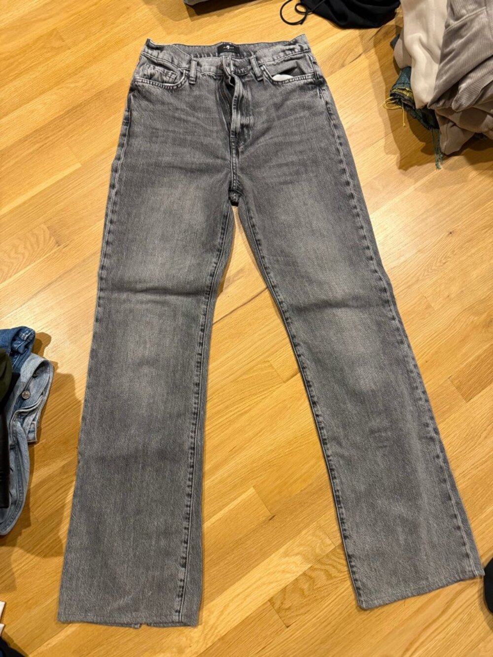 7 For All Mankind Easy Boot Jeans Gray Size 27